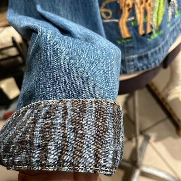 Vintage embroider Jean jacket jungle theme - Picture 5 of 10